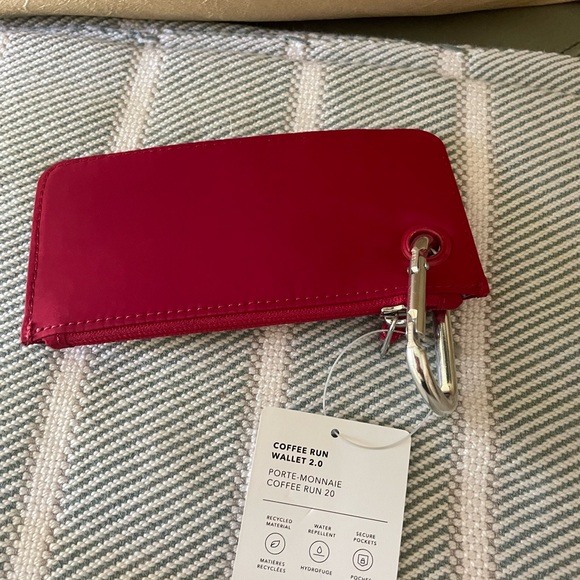 Athleta Red Card Holders NWT - Picture 4 of 6